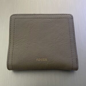 Fossil Never Used Cow Hide Leather Compact Wallet